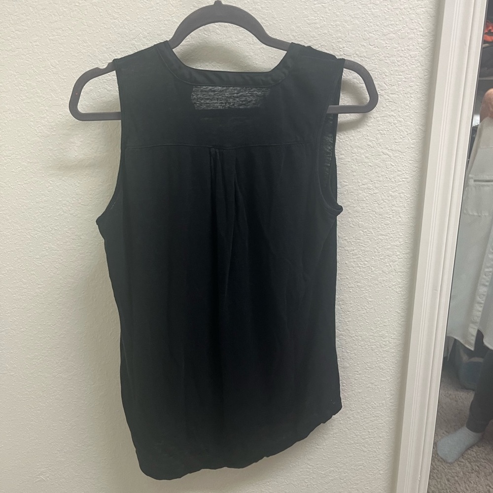 2 sleeveless tops, Apt. 9 and Gap